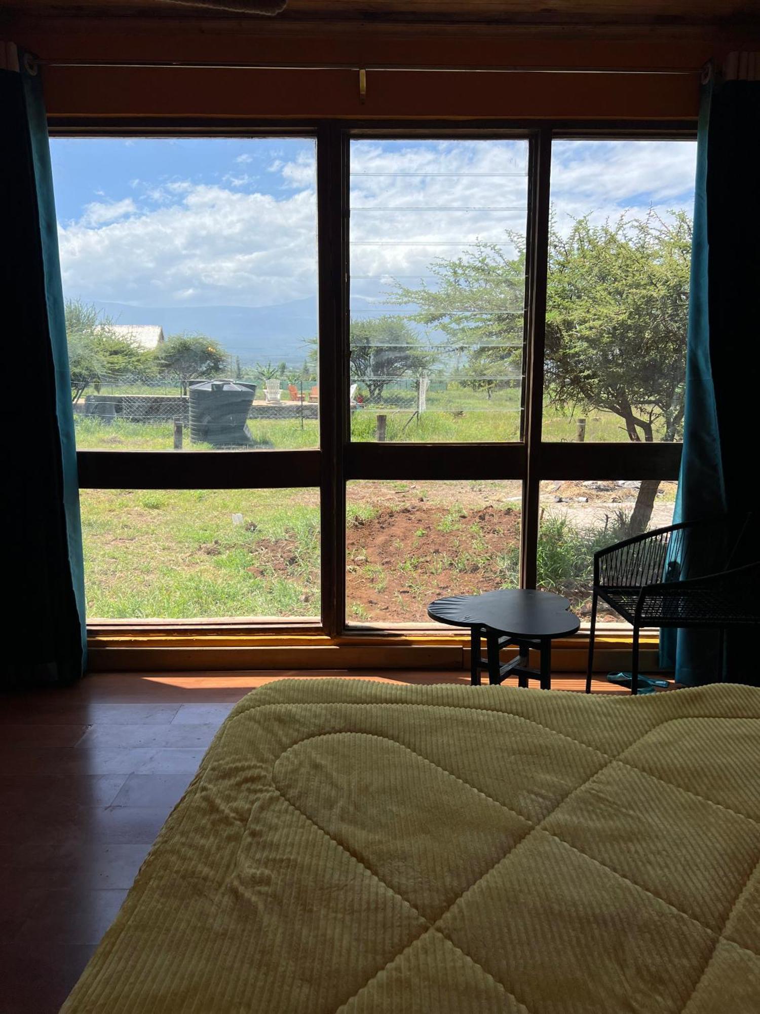 Amboseli Glass House Oloitokitok Ngoại thất bức ảnh