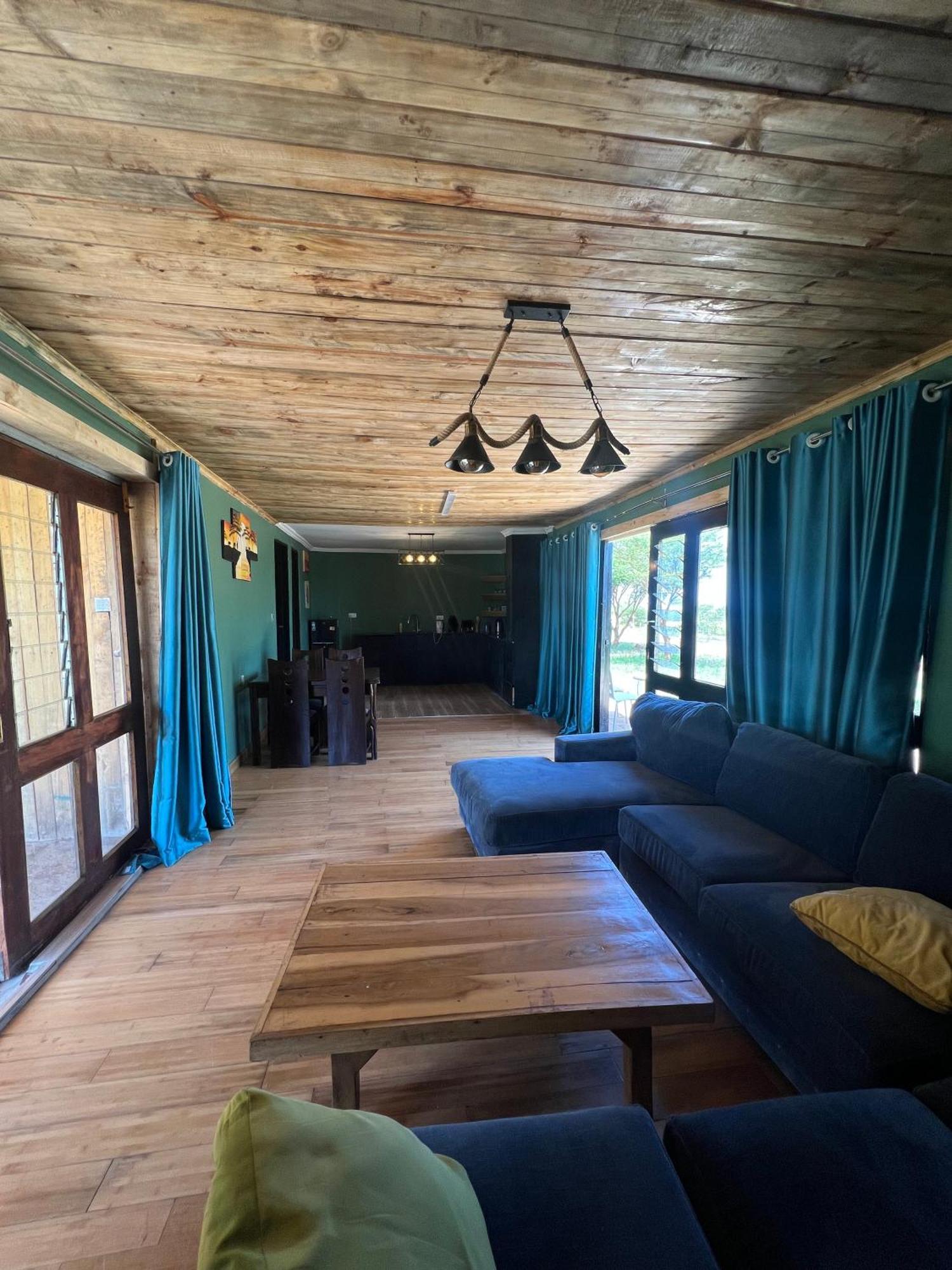 Amboseli Glass House Oloitokitok Ngoại thất bức ảnh