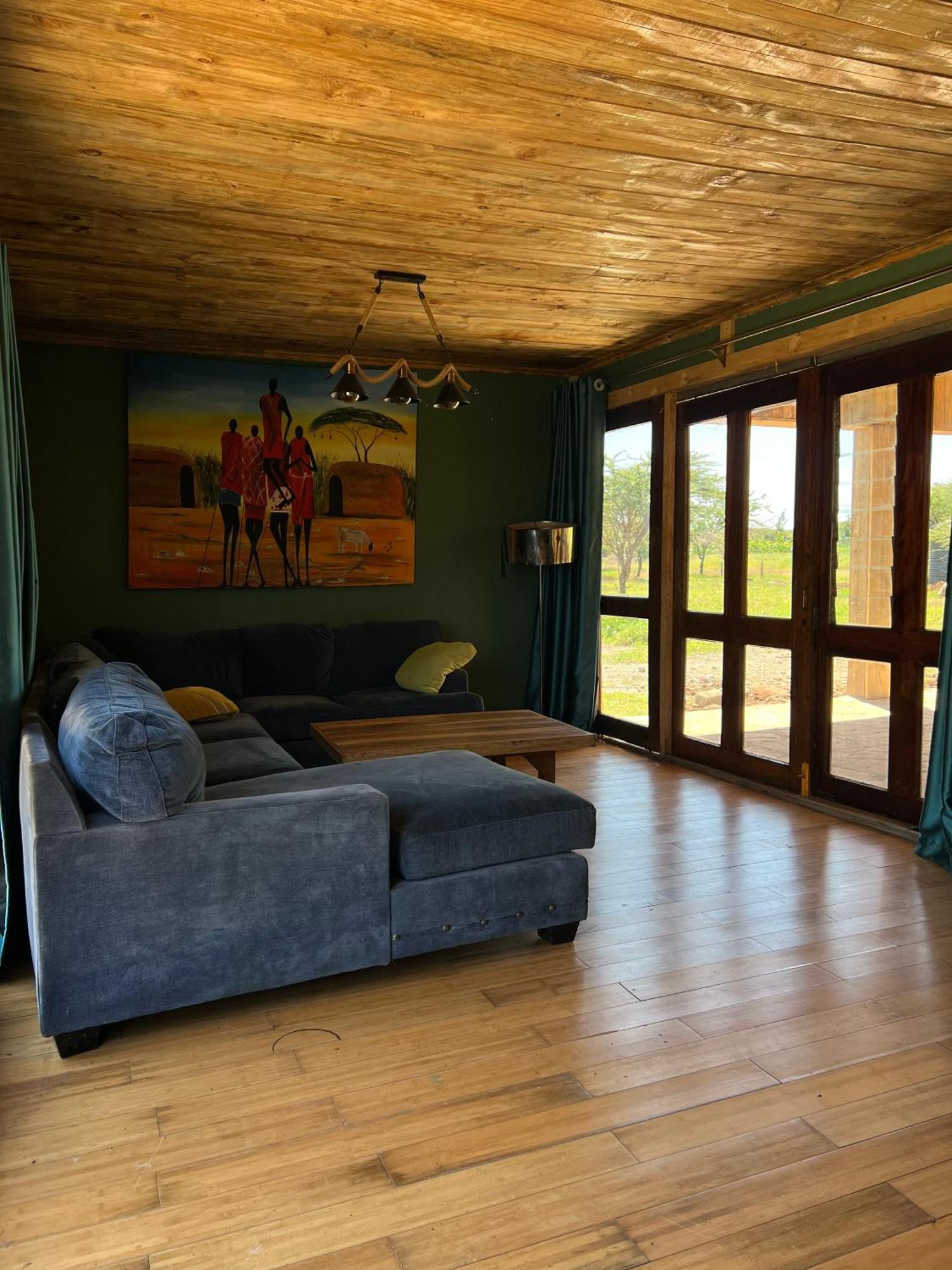 Amboseli Glass House Oloitokitok Ngoại thất bức ảnh