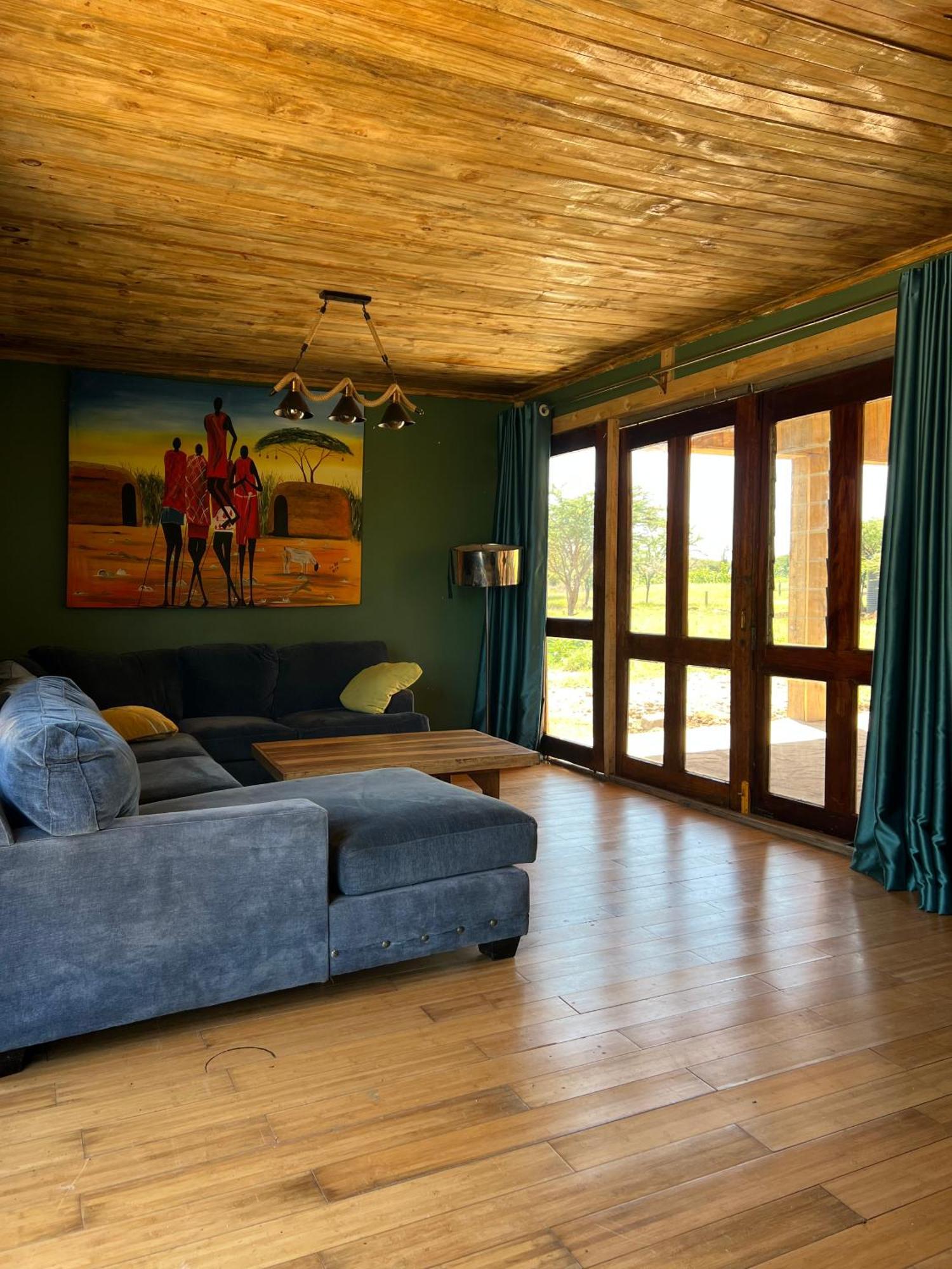 Amboseli Glass House Oloitokitok Ngoại thất bức ảnh